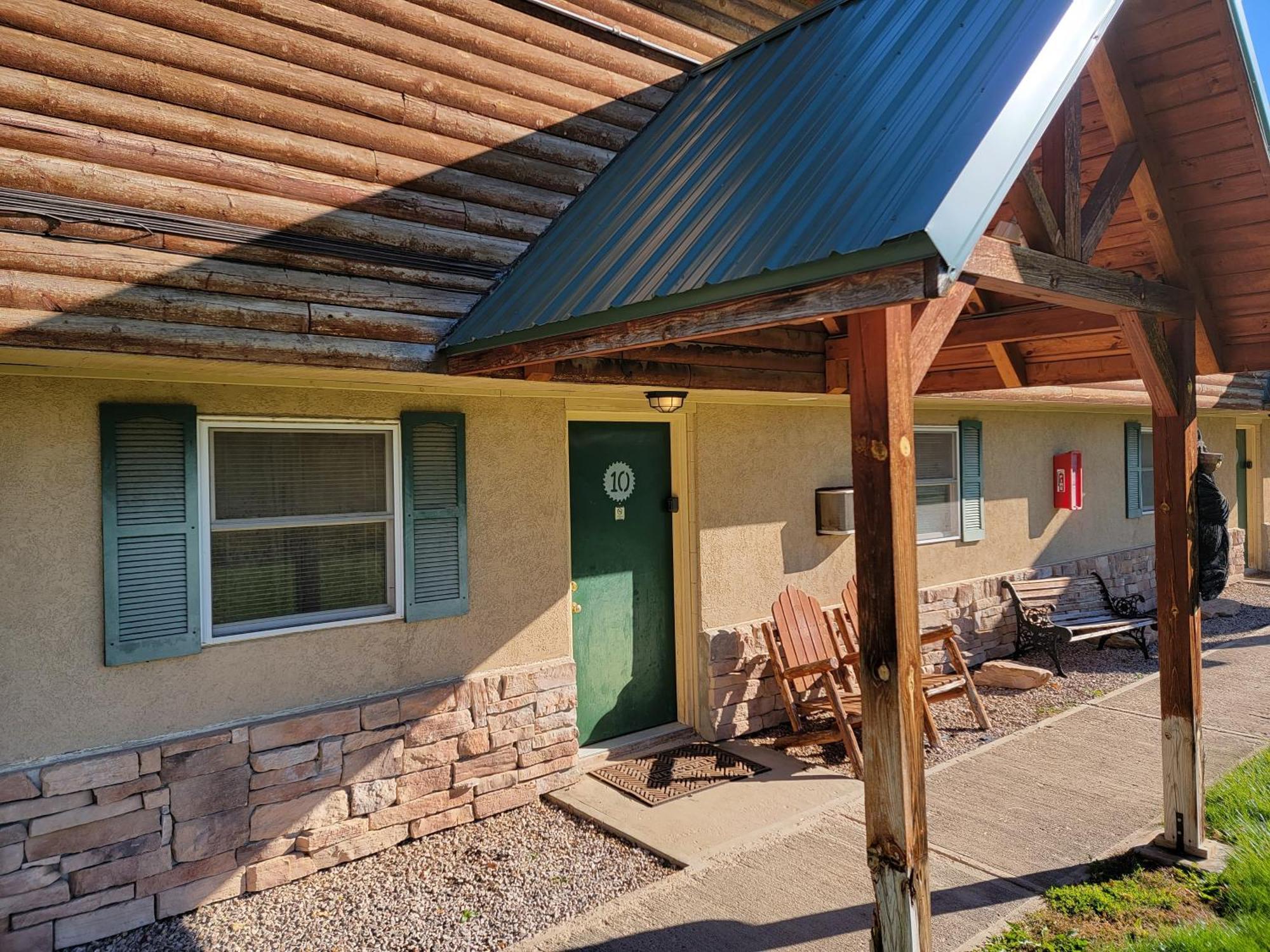The Hulett Motel Room photo